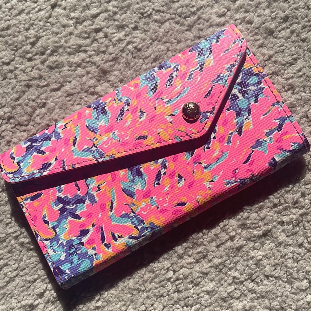 Lily Pulitzer Collapsible Sunglass Case